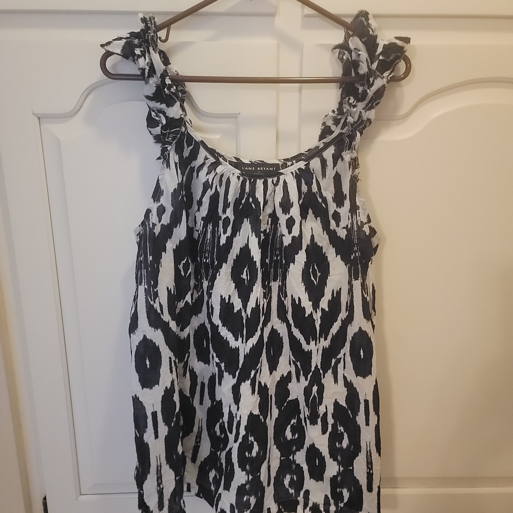 Lane Bryant Monochrome Sleeveless Blouse